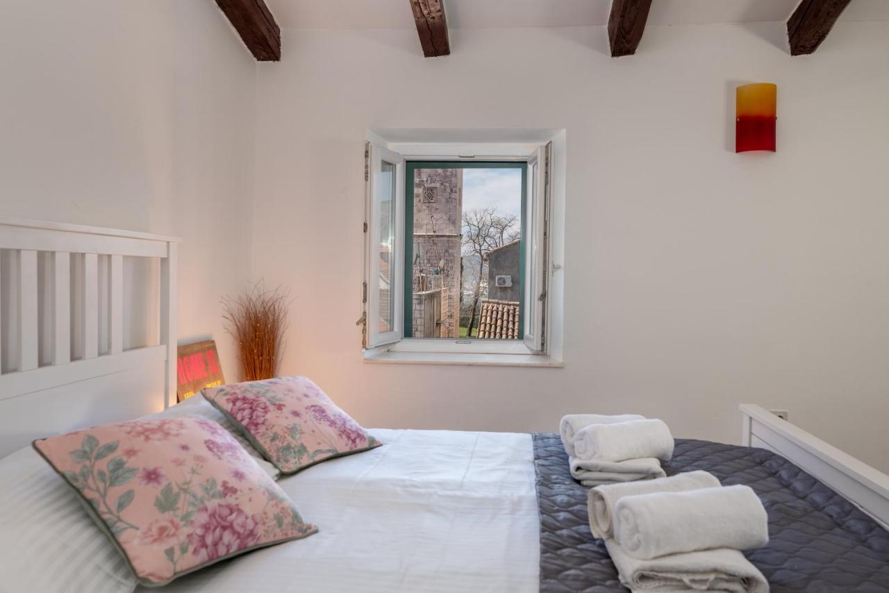 Apartment Ana Трогир Экстерьер фото