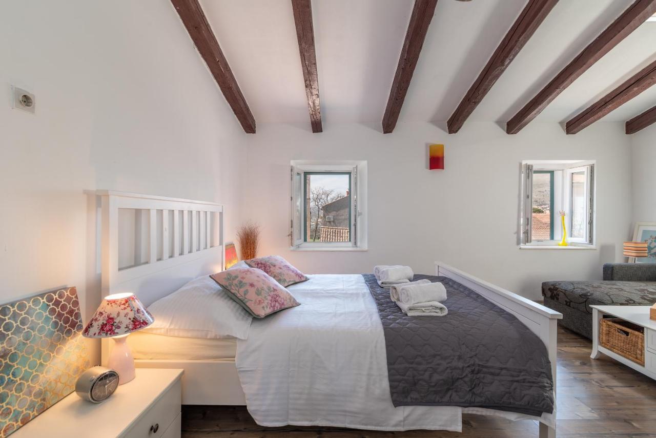 Apartment Ana Трогир Экстерьер фото